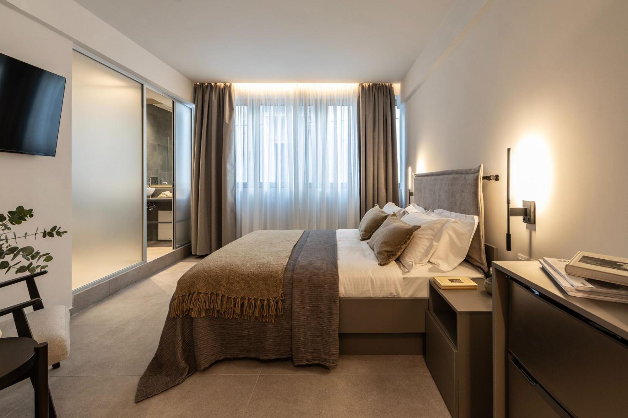 Celestial Athens Suites At Praxitelous Luaran gambar