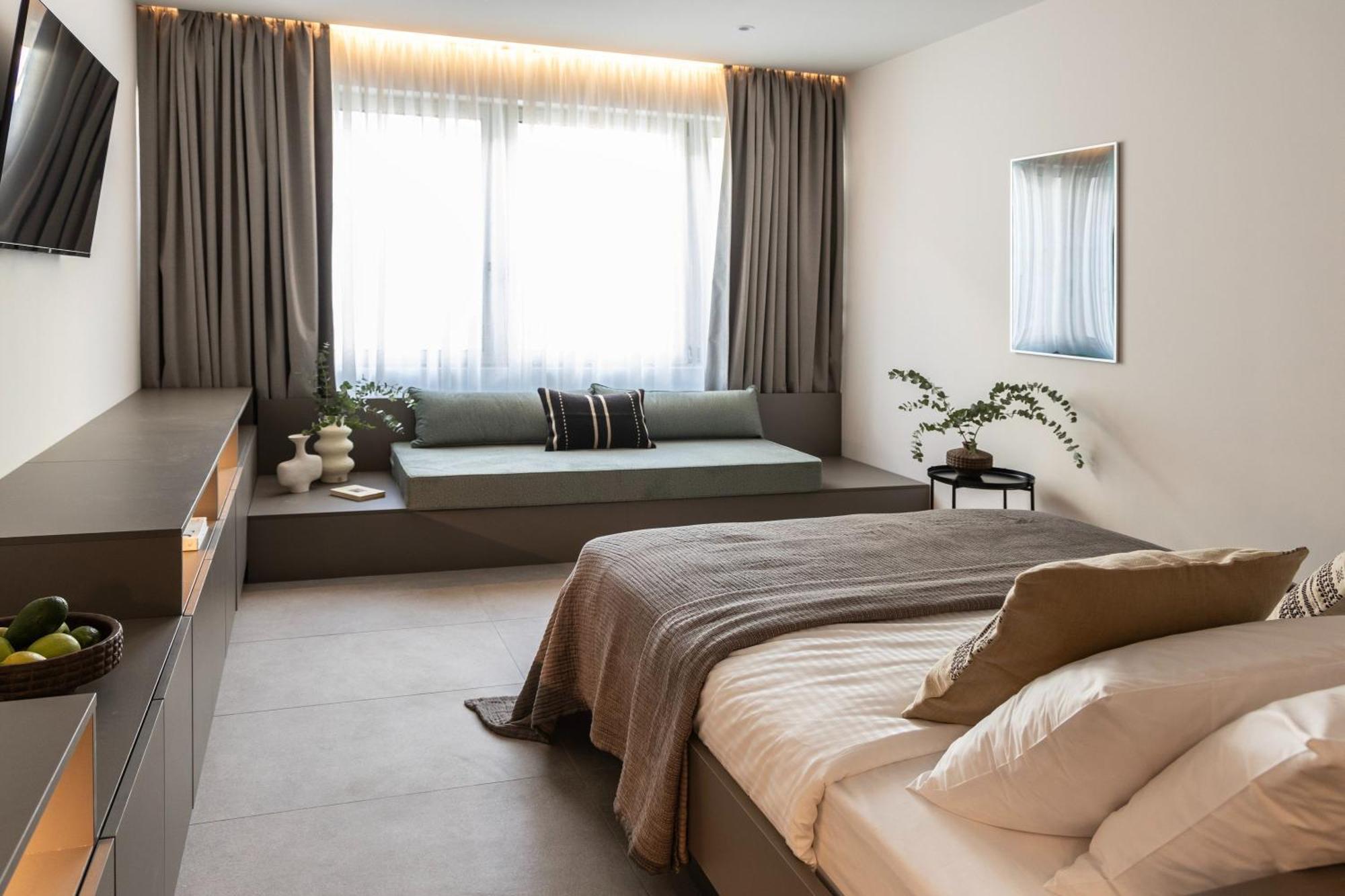 Celestial Athens Suites At Praxitelous Luaran gambar